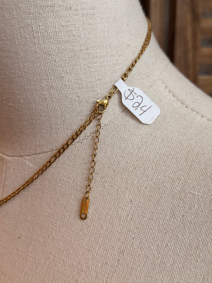 Gold-plated necklace chain with heart photo locket pendant and short extender