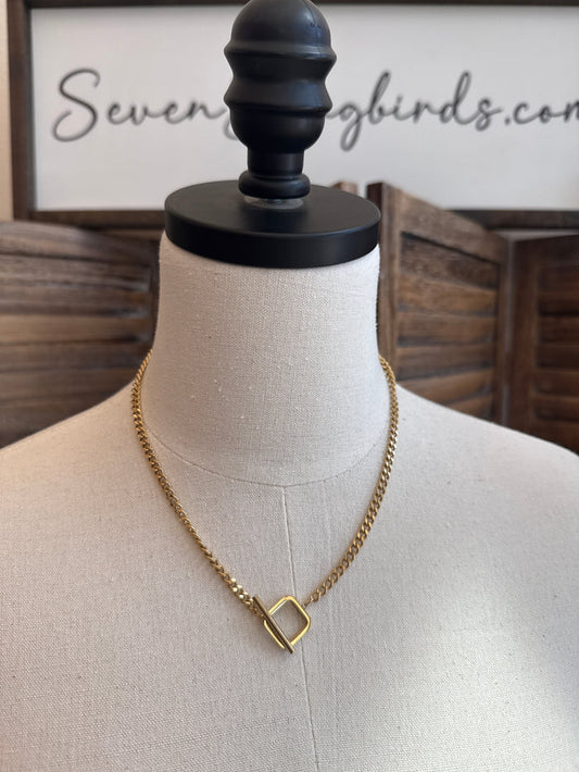 Gold-plated square toggle clasp necklace with linked chain and square clasp