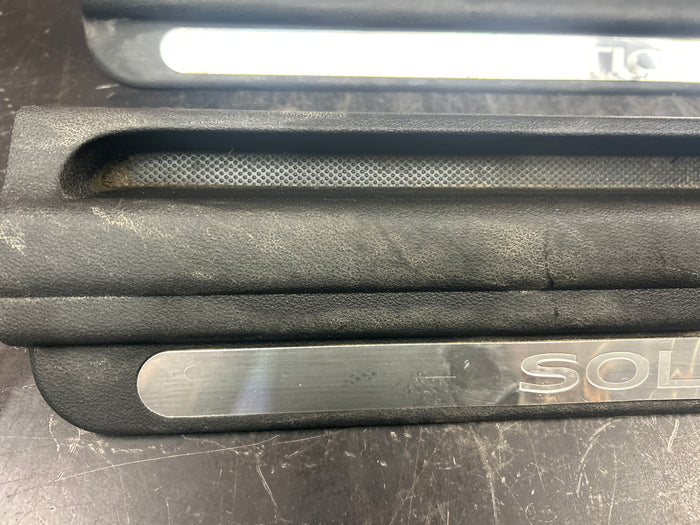 2006-2009 Pontiac Solstice Door Sill Step Kick Panel Carpet Holder Set L+R OEM
