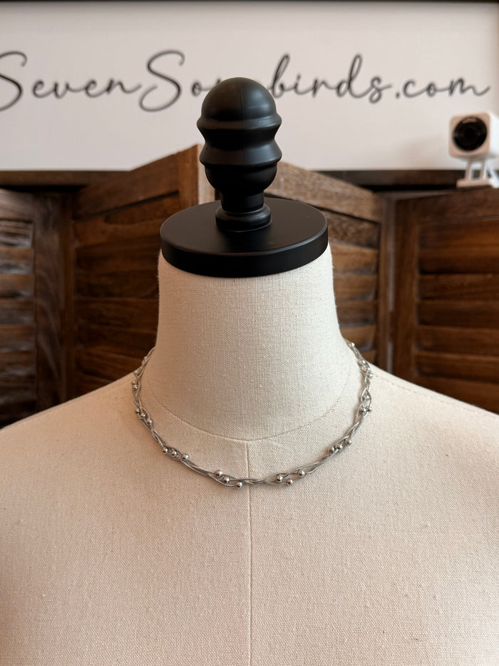 Stainless steel weaved chain necklace with rounded link beads