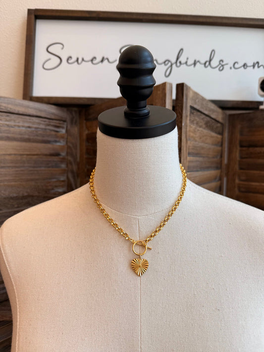 Gold-tone chunky chain heart pendant necklace with small toggle clasp