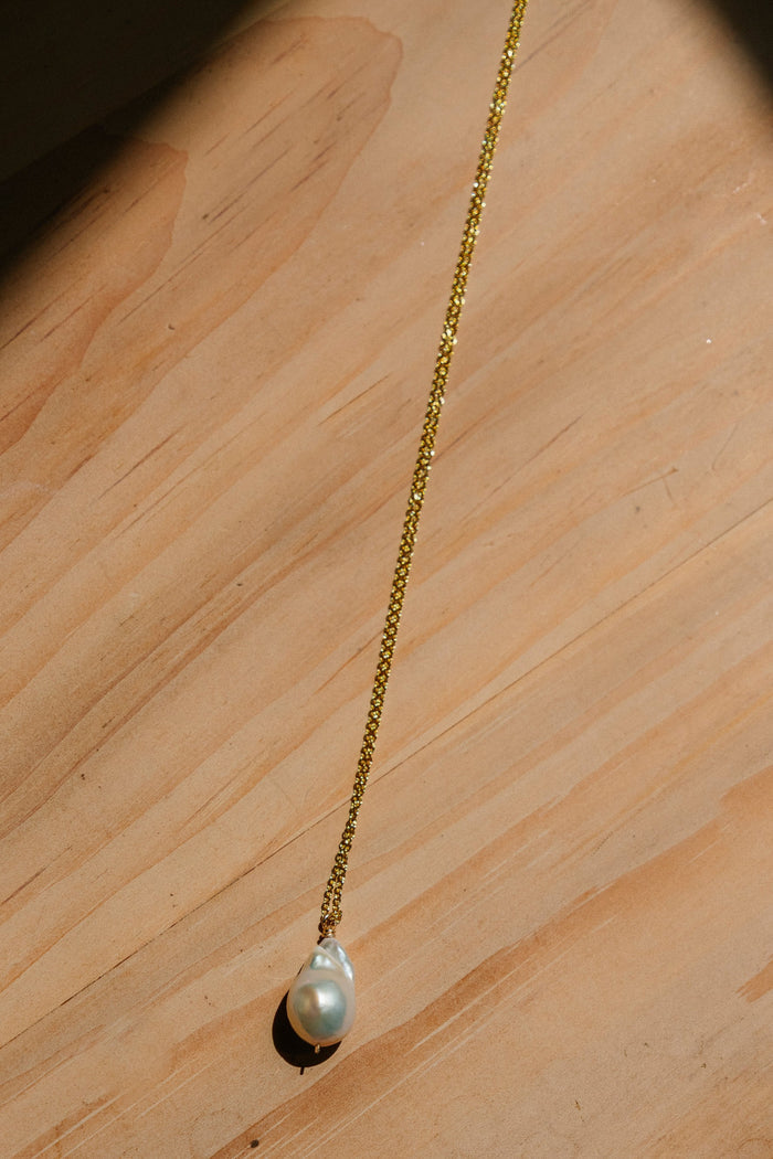 Baroque Pearl Drop Necklace