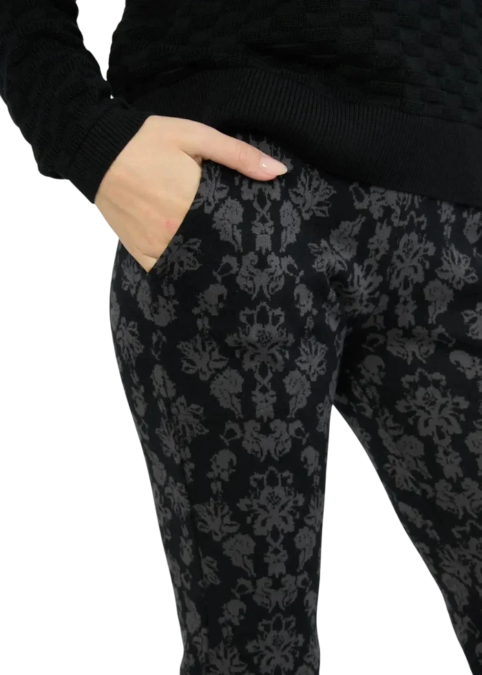 BLUTSGESCHWISTER broek On a Winters Day Flared princess tapestry black