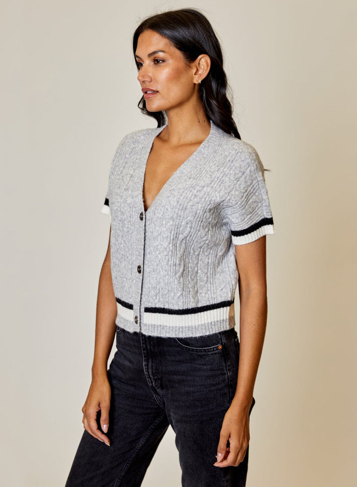 V NK SS BTN FRONT