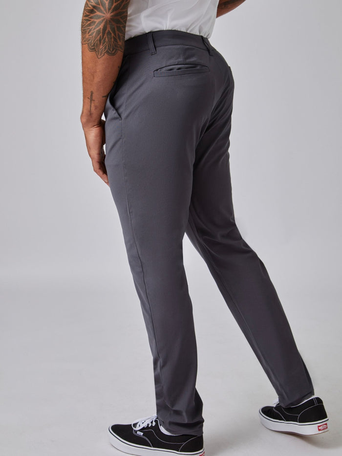 Joe is 6', 180LBS and wears a size 32x30 # Graphite Stretch Tech Pant with Pockets | Fresh Clean Threads