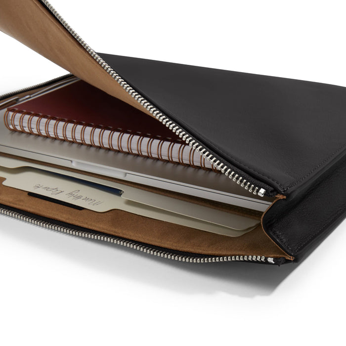 new-Gusseted-Document-and-Laptop-Holder-Black-849-135-4