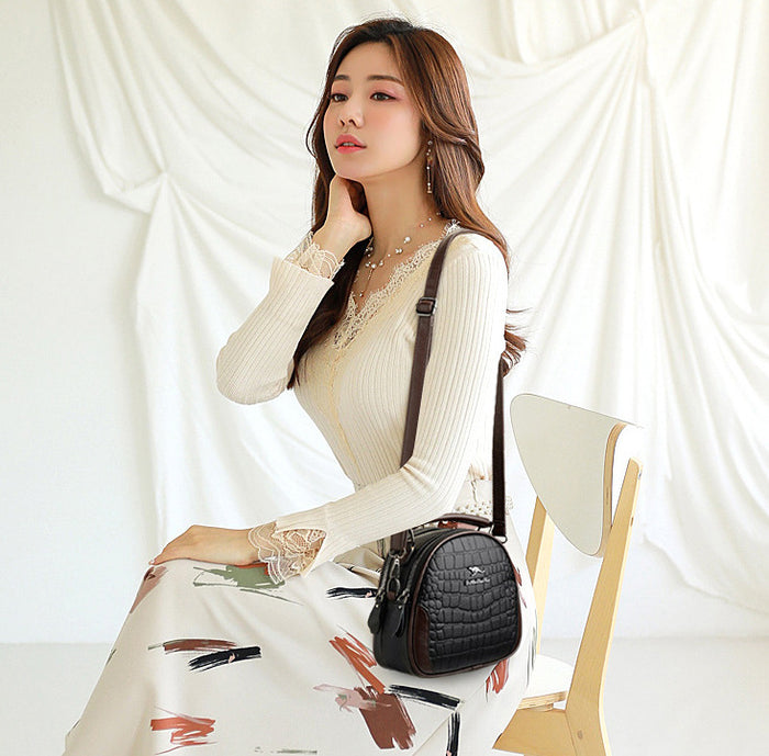 H1713 - Georgia Black Handbag