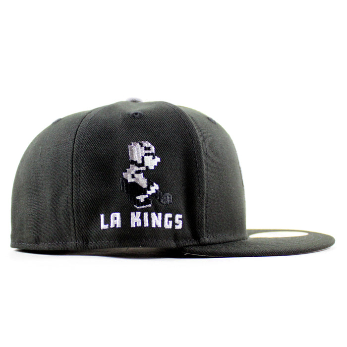 Los Angeles Kings Skull Mask 8 Bit Patch New Era 59Fifty Fitted Hat (Black Gray Under brim)