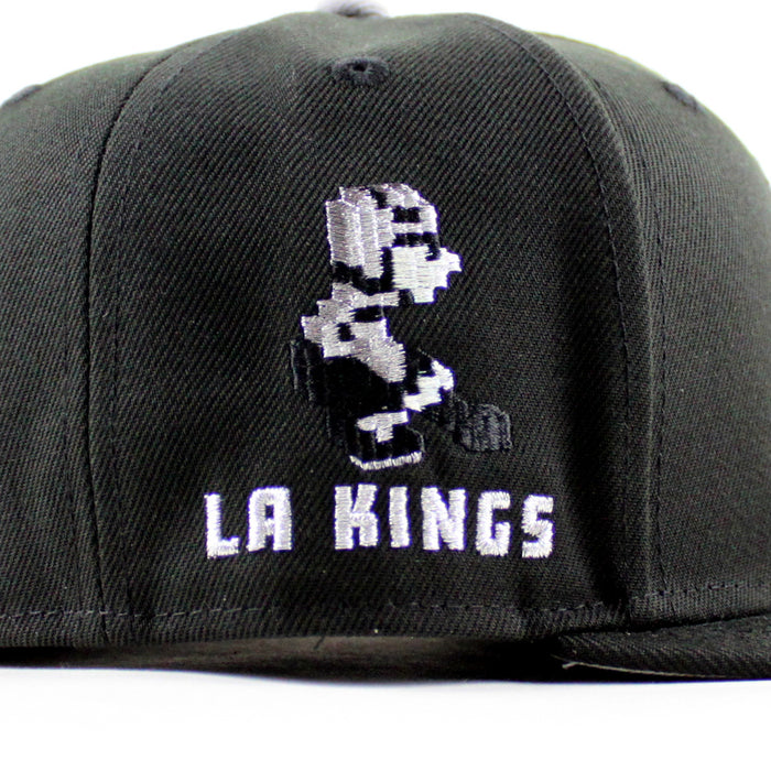 Los Angeles Kings Skull Mask 8 Bit Patch New Era 59Fifty Fitted Hat (Black Gray Under brim)