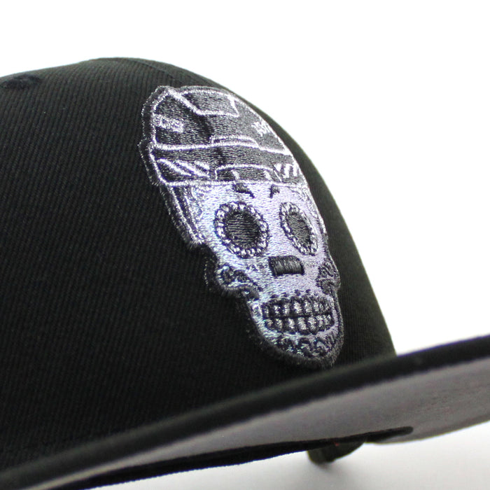 Los Angeles Kings Skull Mask 8 Bit Patch New Era 59Fifty Fitted Hat (Black Gray Under brim)