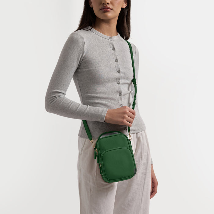 Meadow Small Sling Bag Fairway Green
