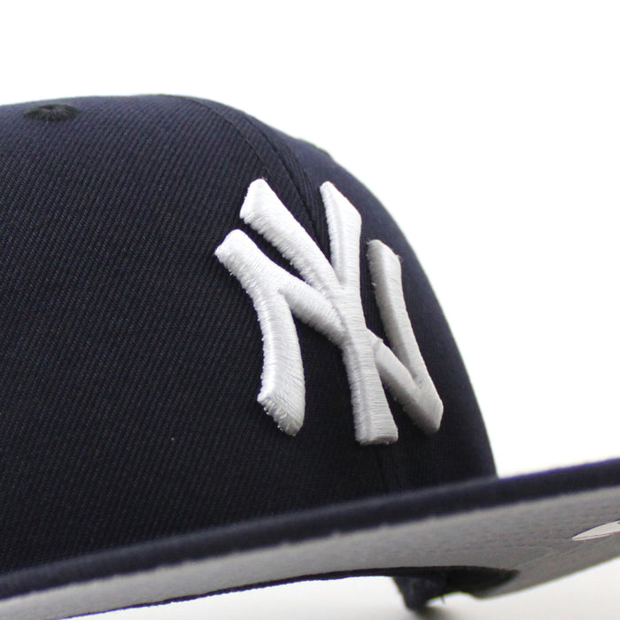 New York Yankees PANAMA New Era 59Fifty Fitted Hat (Navy Gray Under Brim)