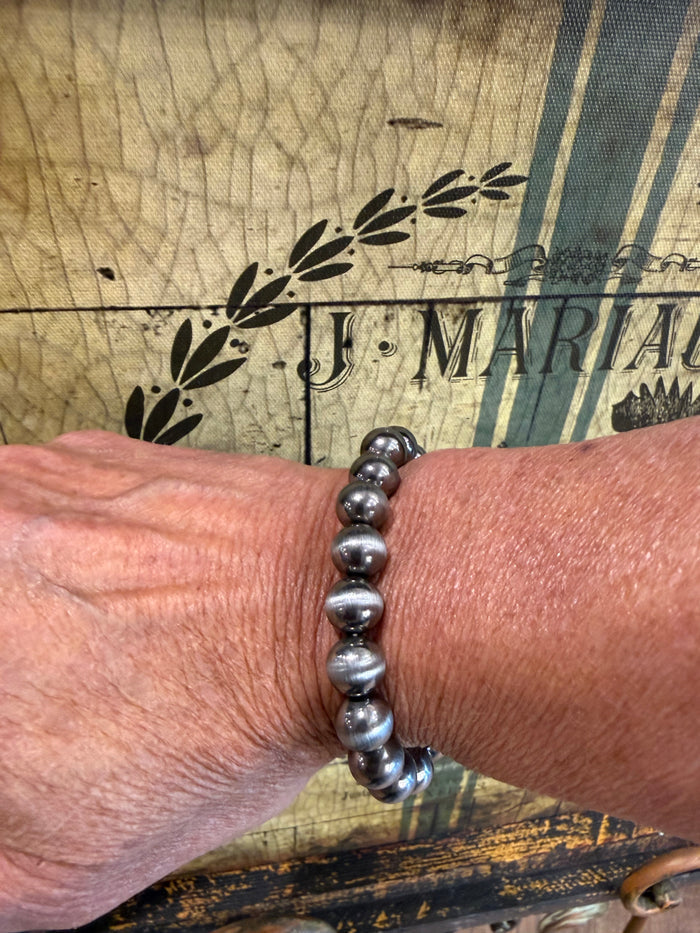 Pearl Stretch Bracelet - Silver or Copper