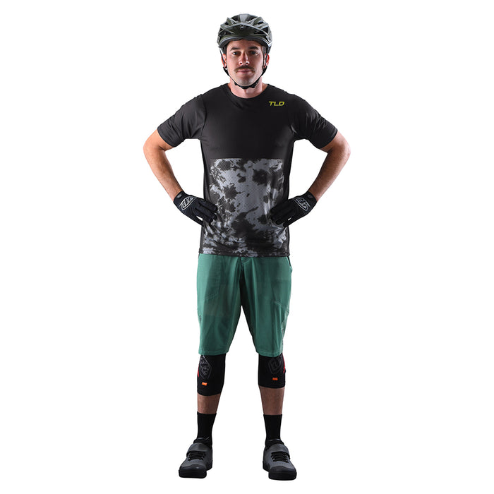Skyline Air Short W/Liner Solid Glass Green